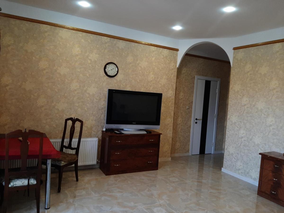 Аппартаменты С Балконом Apartment Odessa Exterior photo